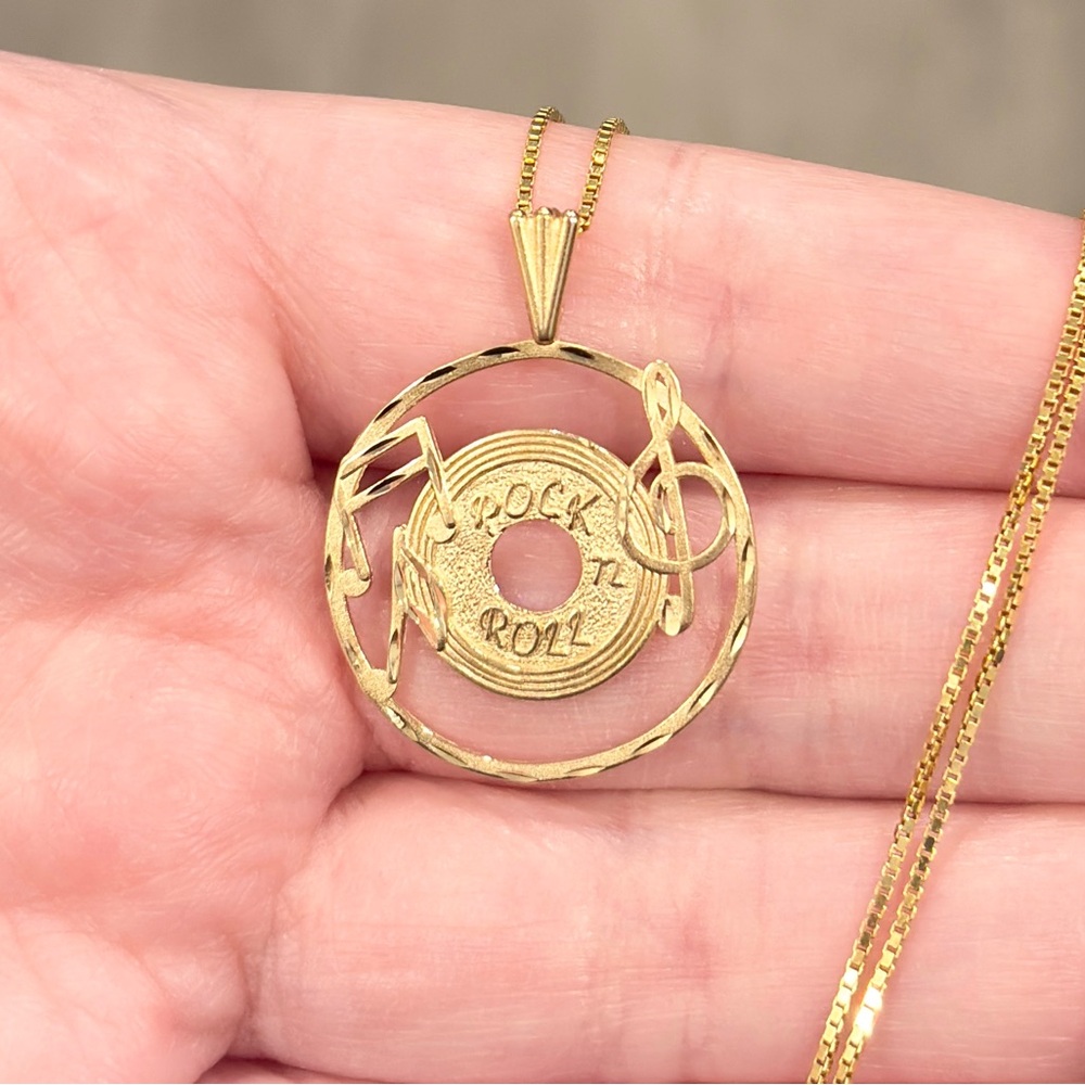 14K Rock N Roll Record Pendant, Vintage 50’s Style, Music Note, Filigree - Picture 3 of 13